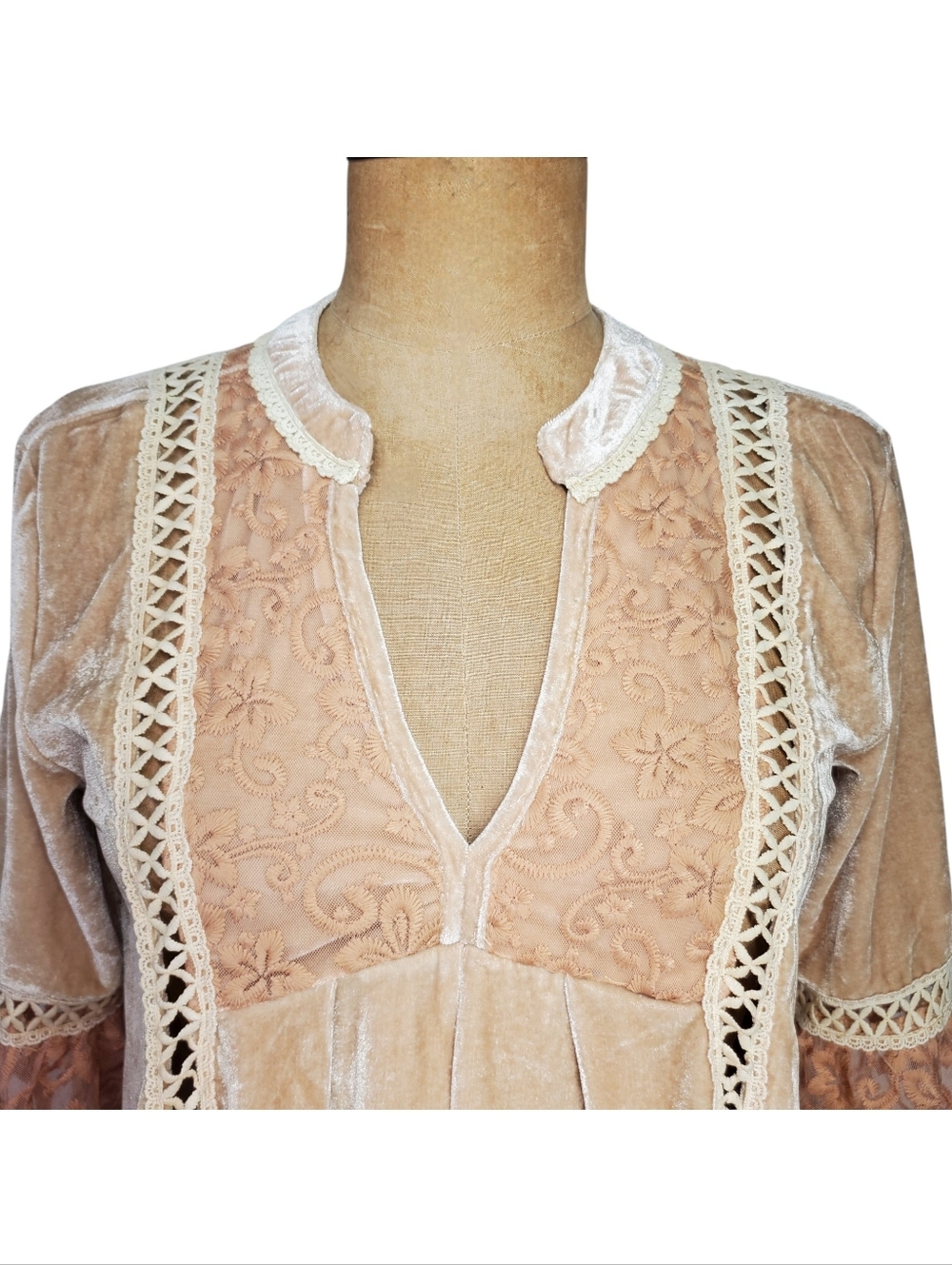 POL S Tunic Top Velvet Lace V-Neck 3/4 Bell Sleeve Beige Tan Mini Swing Dress - Picture 5 of 9